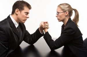 Un imagén que muestra la lucha entre un hombre y una mujer. http://blogs-images.forbes.com/glennllopis/files/2011/08/menversuswomen.jpg